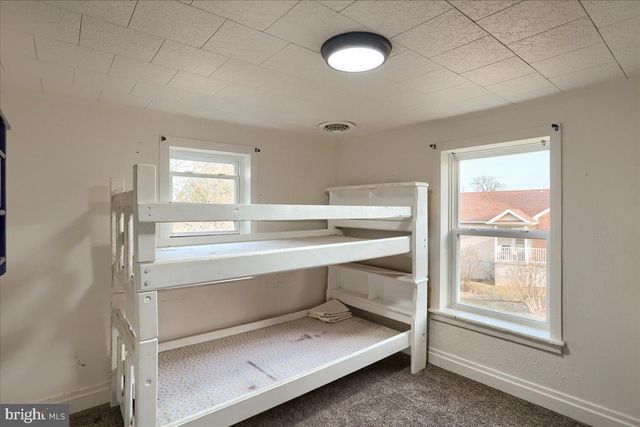 2071 GRANDVIEW RD, Hanover, PA 17331
