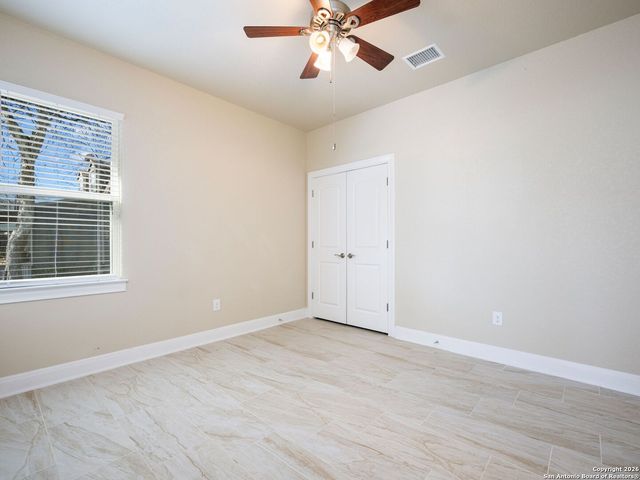 14681 Main St, Lytle, TX 78052