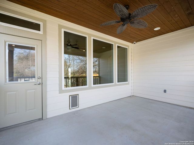 14681 Main St, Lytle, TX 78052