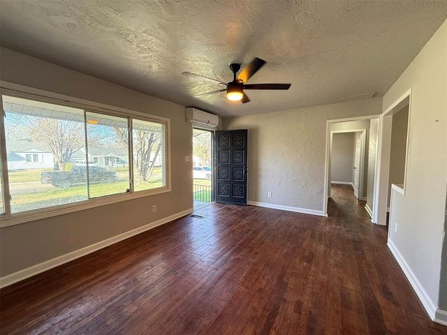 532 Showalter Drive, Midwest City, OK 73110