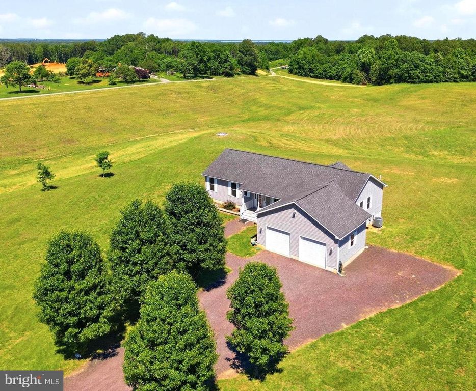 16111 TRIGGER LN, King George, VA 22485