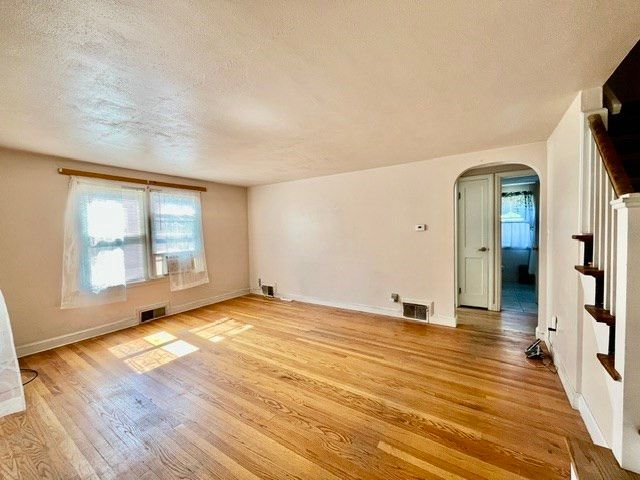28 Superior Ave, Springfield, MA 01151