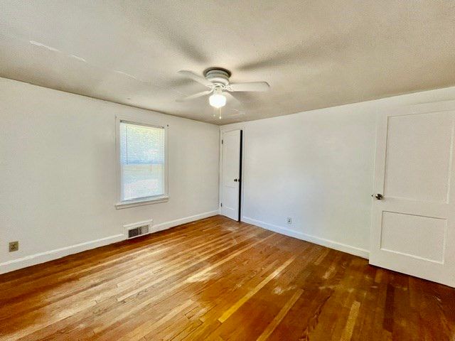 28 Superior Ave, Springfield, MA 01151