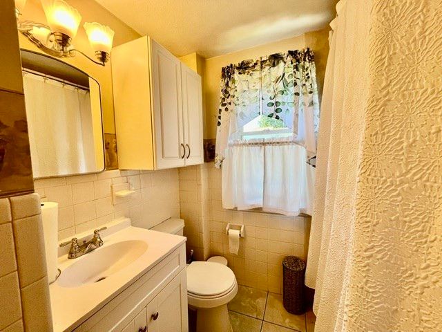 28 Superior Ave, Springfield, MA 01151