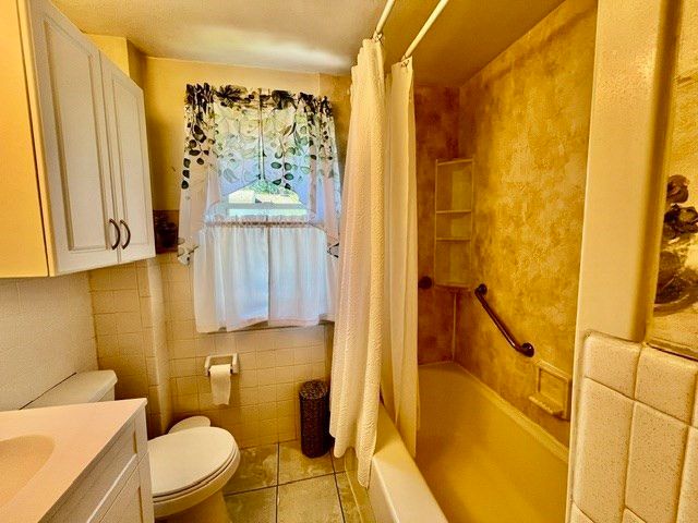 28 Superior Ave, Springfield, MA 01151