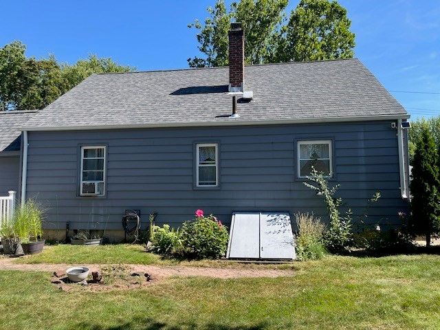28 Superior Ave, Springfield, MA 01151