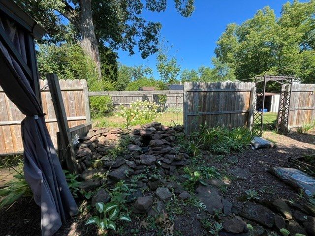 28 Superior Ave, Springfield, MA 01151