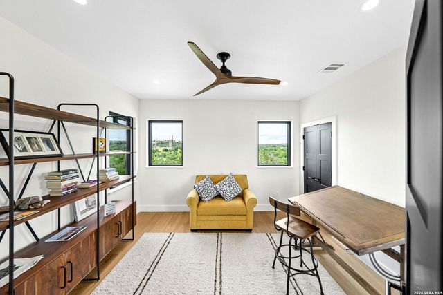 446 El Coronado Ave, Buchanan Dam, TX 78609