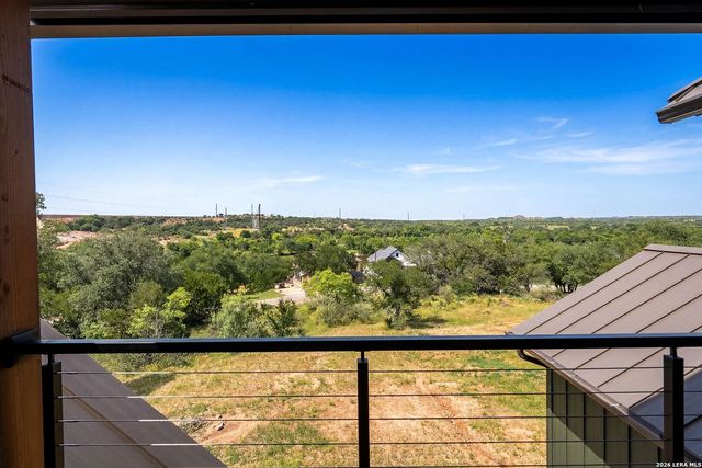446 El Coronado Ave, Buchanan Dam, TX 78609