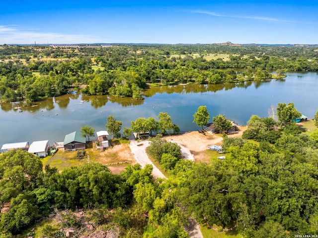 446 El Coronado Ave, Buchanan Dam, TX 78609