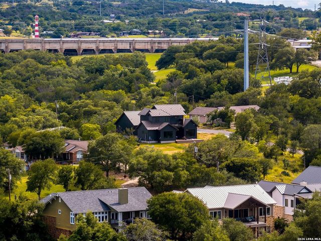 446 El Coronado Ave, Buchanan Dam, TX 78609