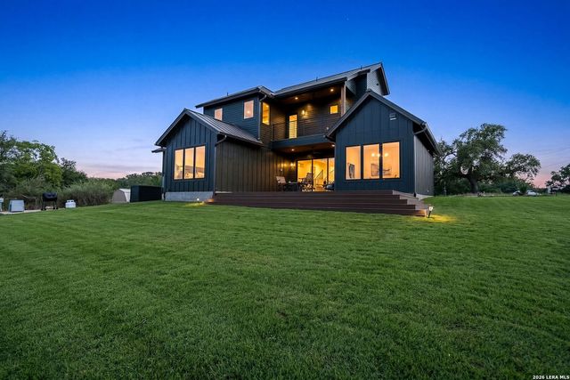 446 El Coronado Ave, Buchanan Dam, TX 78609