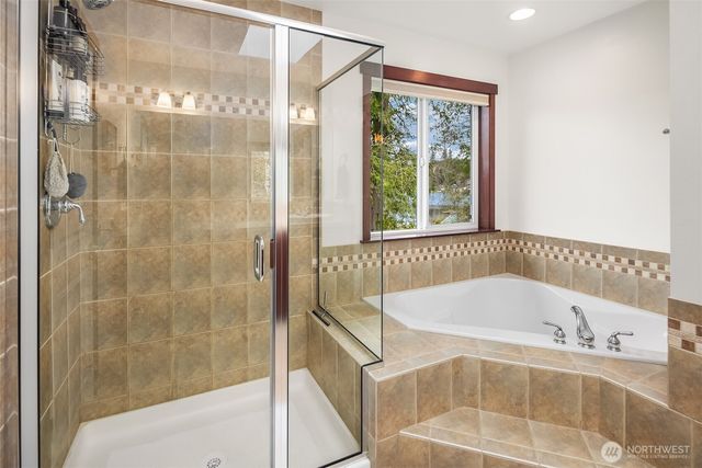 1414 Lake Roesiger Drive, Snohomish, WA 98290