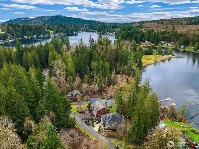 1414 Lake Roesiger Drive, Snohomish, WA 98290