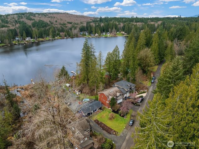 1414 Lake Roesiger Drive, Snohomish, WA 98290