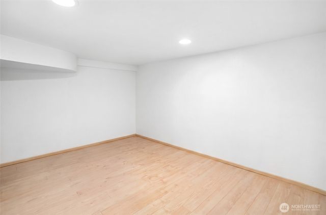 370 Park Avenue N, Renton, WA 98057