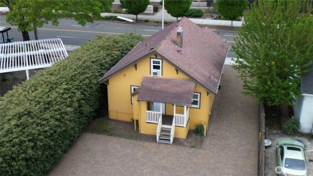 370 Park Avenue N, Renton, WA 98057