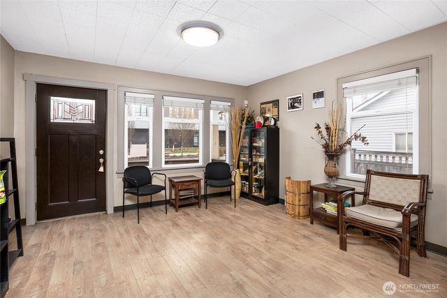 370 Park Avenue N, Renton, WA 98057
