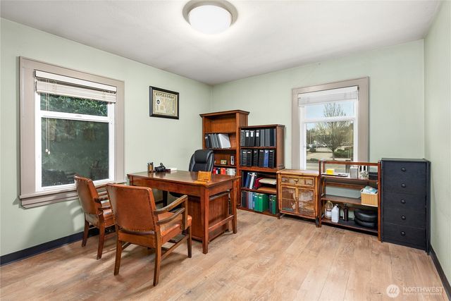 370 Park Avenue N, Renton, WA 98057