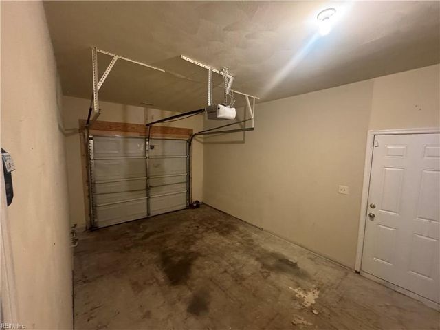 3272 Nansemond PW, Suffolk, VA 23434