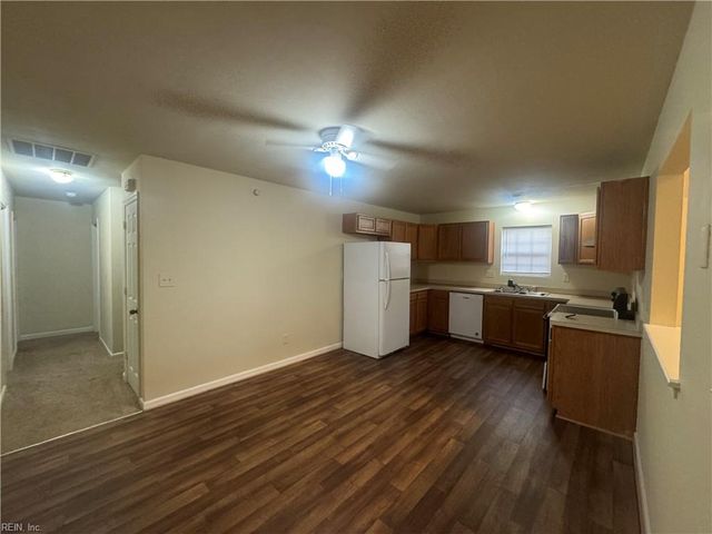 3272 Nansemond PW, Suffolk, VA 23434