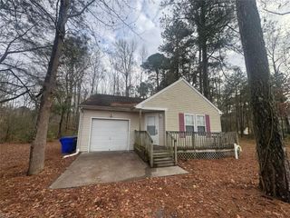 3272 Nansemond PW, Suffolk, VA 23434