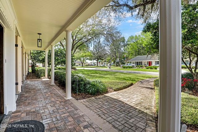 8691 SAN SERVERA Drive W, Jacksonville, FL 32217