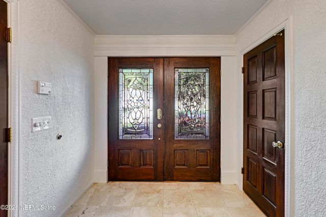 8691 SAN SERVERA Drive W, Jacksonville, FL 32217