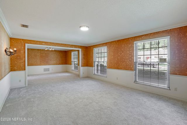 8691 SAN SERVERA Drive W, Jacksonville, FL 32217