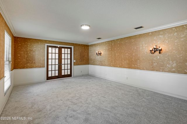 8691 SAN SERVERA Drive W, Jacksonville, FL 32217