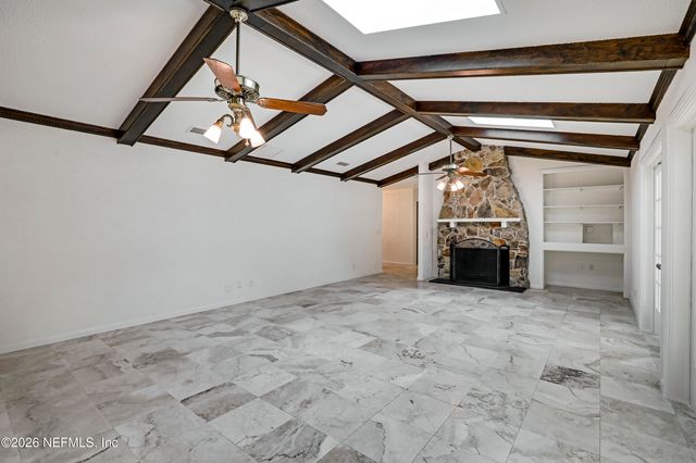 8691 SAN SERVERA Drive W, Jacksonville, FL 32217