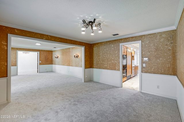 8691 SAN SERVERA Drive W, Jacksonville, FL 32217