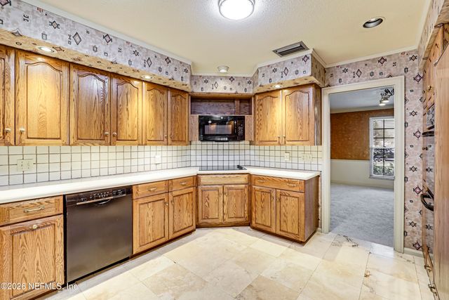 8691 SAN SERVERA Drive W, Jacksonville, FL 32217