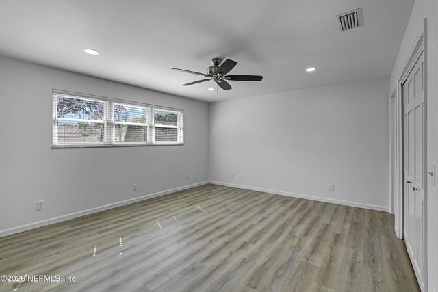 8691 SAN SERVERA Drive W, Jacksonville, FL 32217