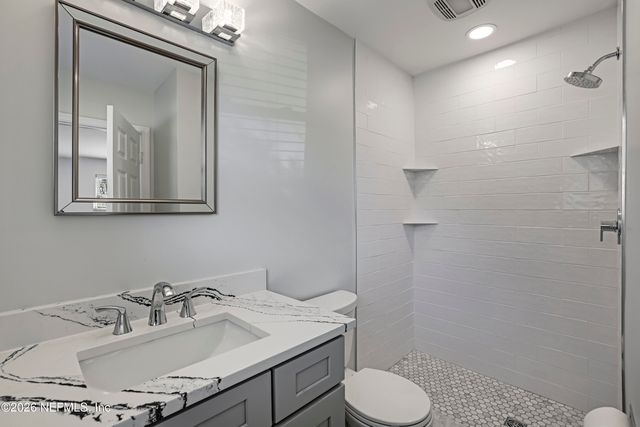 8691 SAN SERVERA Drive W, Jacksonville, FL 32217