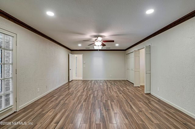 8691 SAN SERVERA Drive W, Jacksonville, FL 32217