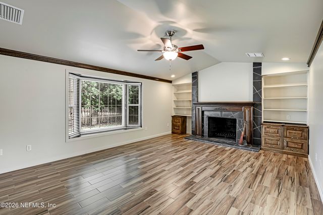 8691 SAN SERVERA Drive W, Jacksonville, FL 32217