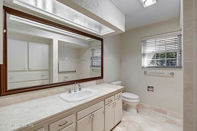 8691 SAN SERVERA Drive W, Jacksonville, FL 32217