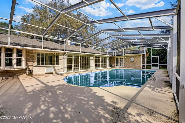 8691 SAN SERVERA Drive W, Jacksonville, FL 32217