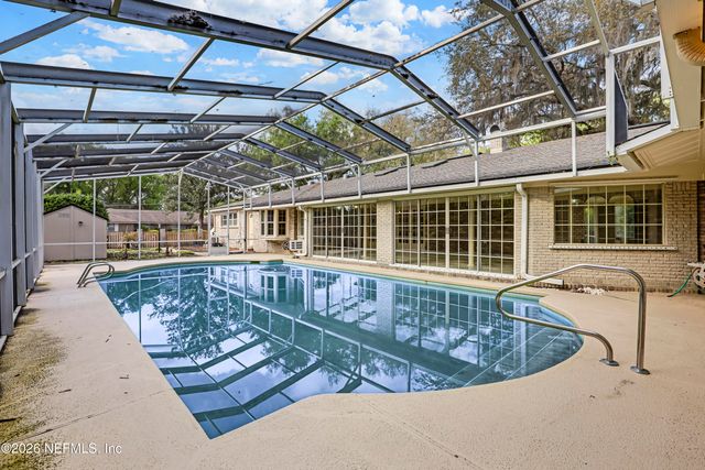 8691 SAN SERVERA Drive W, Jacksonville, FL 32217