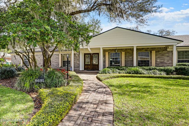 8691 SAN SERVERA Drive W, Jacksonville, FL 32217