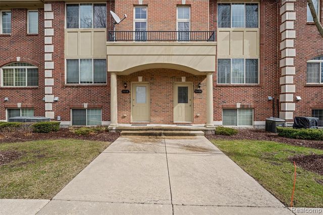 53118 Celtic Drive, Utica, MI 48315