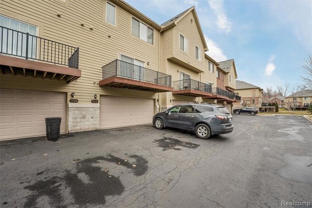 53118 Celtic Drive, Utica, MI 48315