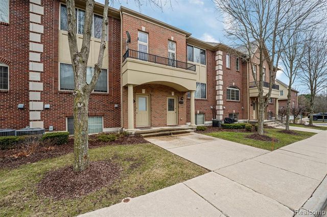 53118 Celtic Drive, Utica, MI 48315