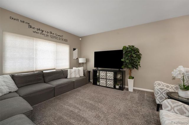 53118 Celtic Drive, Utica, MI 48315