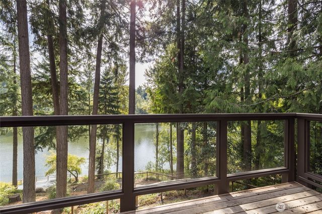 4908 W Tapps Drive E, Lake Tapps, WA 98391