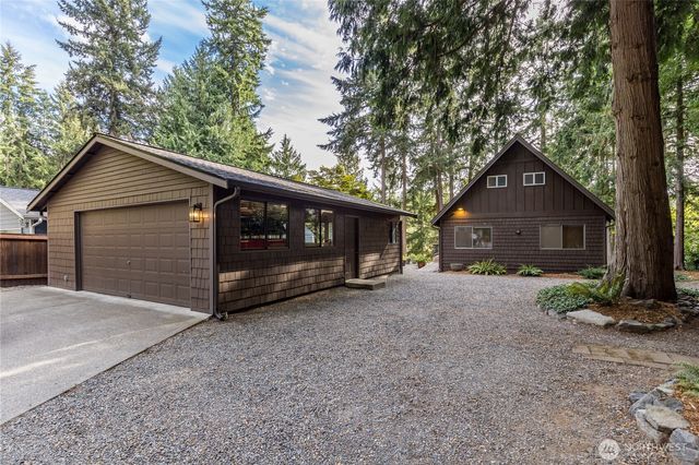 4908 W Tapps Drive E, Lake Tapps, WA 98391