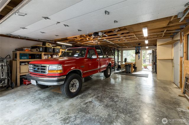 4908 W Tapps Drive E, Lake Tapps, WA 98391