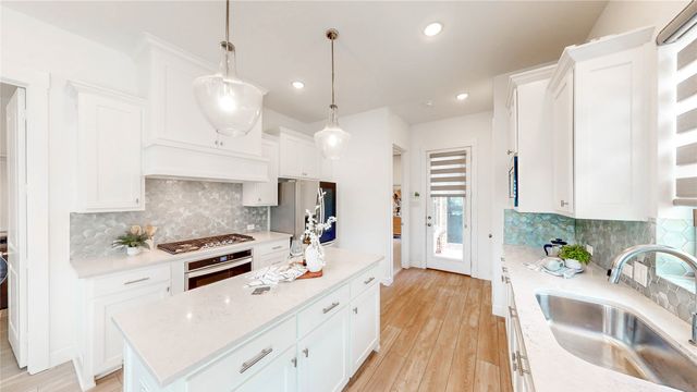 892 Deer Run Road, Flower Mound, TX 75028