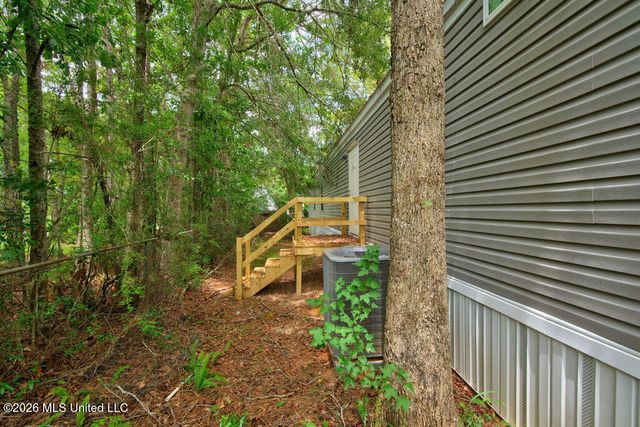 7737 Narcissus Drive, Gautier, MS 39553